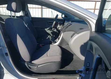 2016 Hyundai Elantra Se из США, поврежденный, VIN KMHDH4AE6GU542911